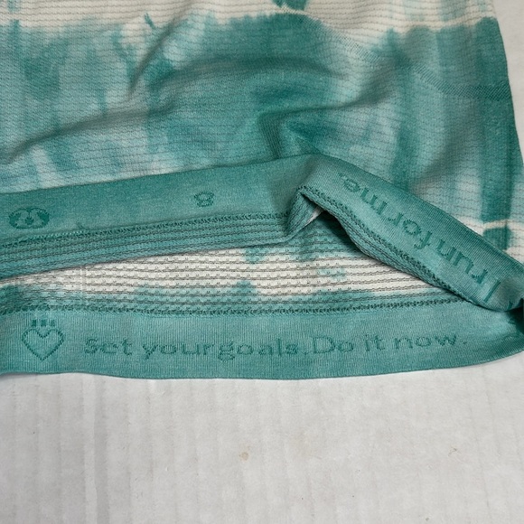 Lululemon Swiftly Tech Tank Tie Dye Size 8 Womens Workout Activewear Gym Running - Picture 8 of 10